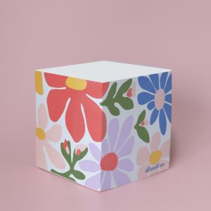 Primary blooms sticky note cube