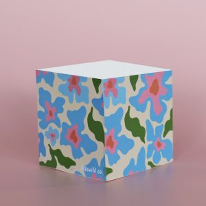Trippy daisies sticky note cube